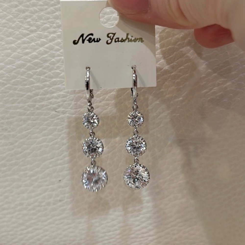 NWT Cubic Zirconia CZ Drop Earrings